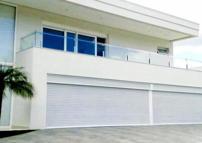 Acessórios para porta de enrolar