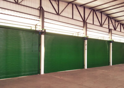 Porta automatizada de enrolar